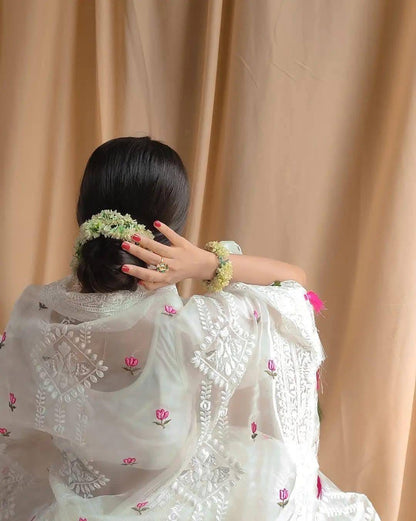 হোয়াইট রোজ অরগেঞ্জা শাড়ি