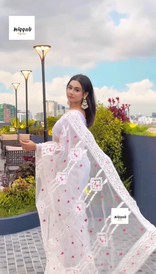 হোয়াইট রোজ অরগেঞ্জা শাড়ি