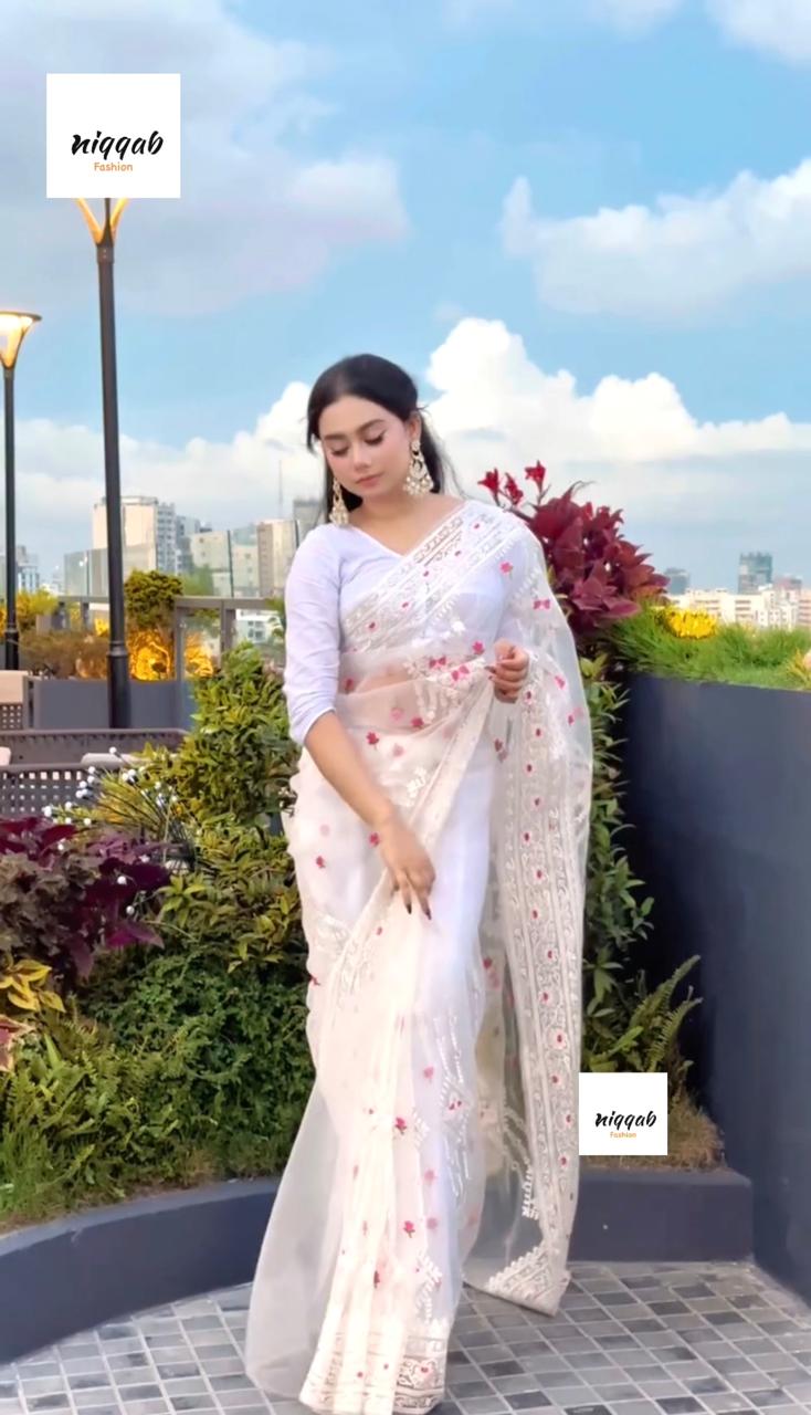 হোয়াইট রোজ অরগেঞ্জা শাড়ি