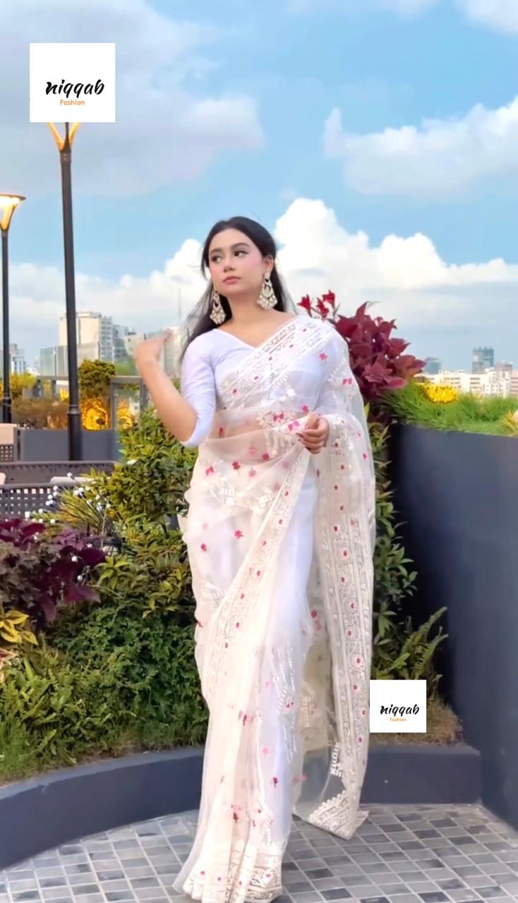হোয়াইট রোজ অরগেঞ্জা শাড়ি